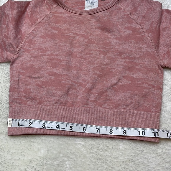 AYBL Seamless Long Sleeve Crop Top Pink Camo Size Small - Picture 6 of 8